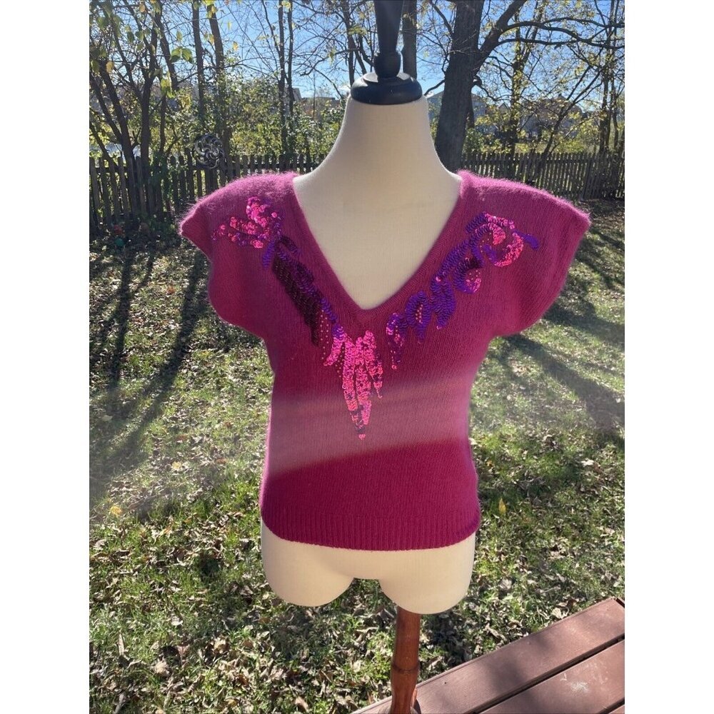 Vintage Sarah Taylor Pink Sweater Top W/ Sequin Embellishments 56% Silk 32% Nylo